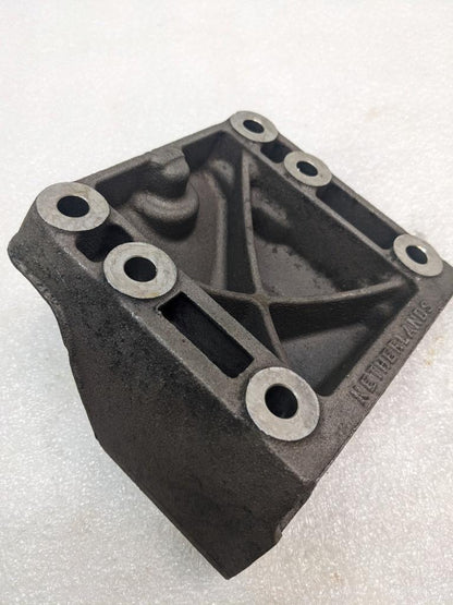 PORSCHE CAYENNE ENGINE HOLDER RIGHT 9481152012R USED R25