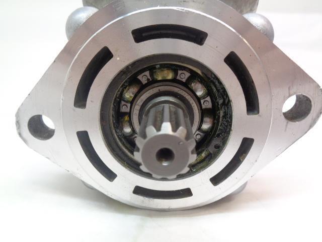 TRW PS282015L10200 POWER STEERING PUMP 11 TOOTH 16/32 SPLINE NEW R11