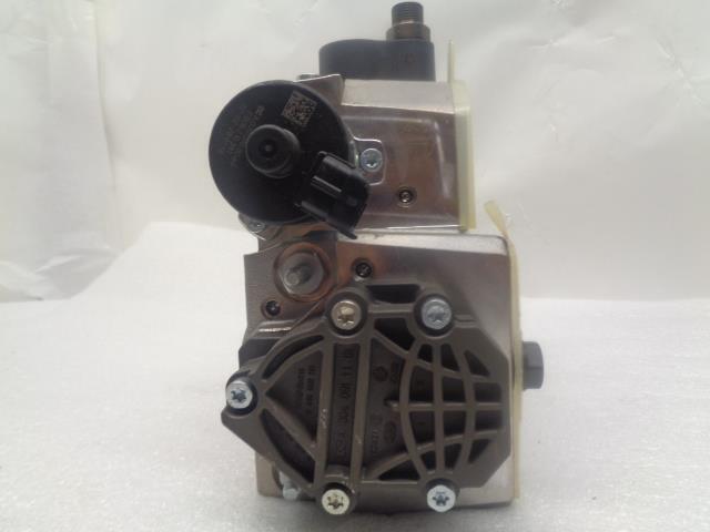BOSCH 0445020236 HIGH PRESSER FUEL PUMP FOR DETROIT DIESEL DD13 NEW R11