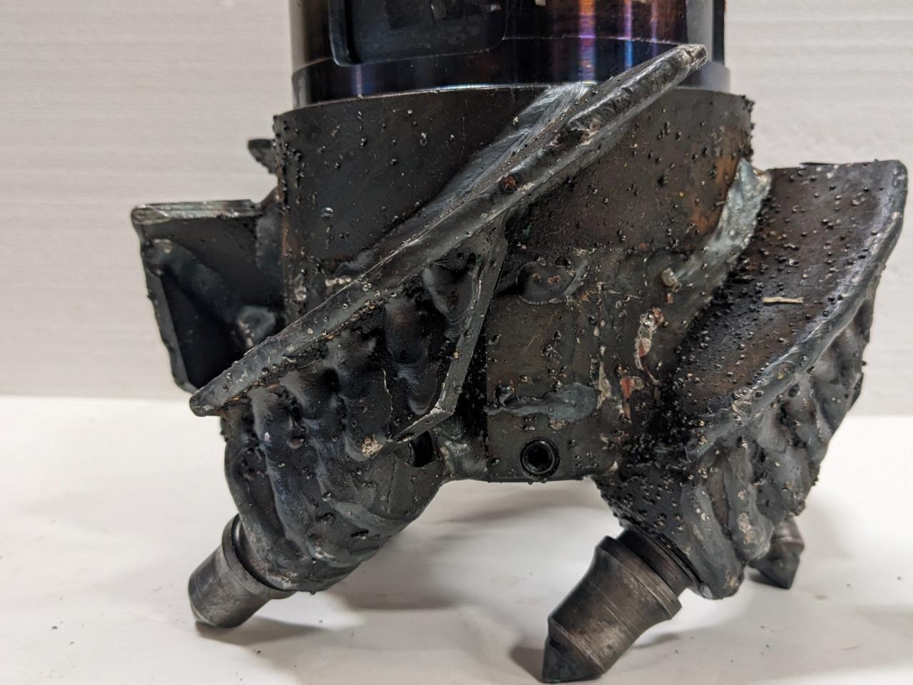 NEW UNBRANDED ROCK DRILL BIT 5 FLUTE APPROX. 8" OUTER DIAM. BSRG5