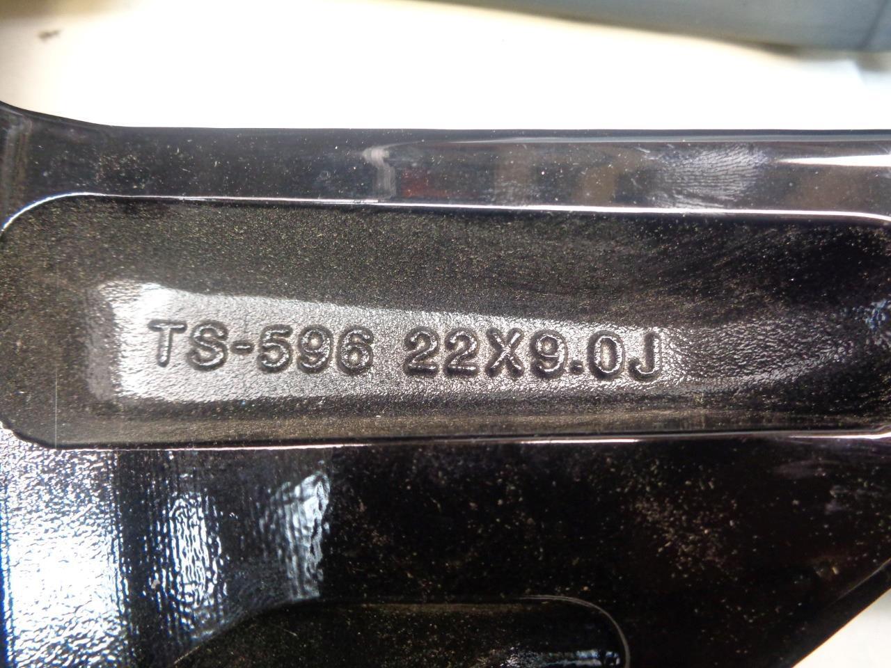 4PLAY OE CV38 22x9 6x139.7 BLACK ALLOY WHEEL CV38-22090-6550-28B SR