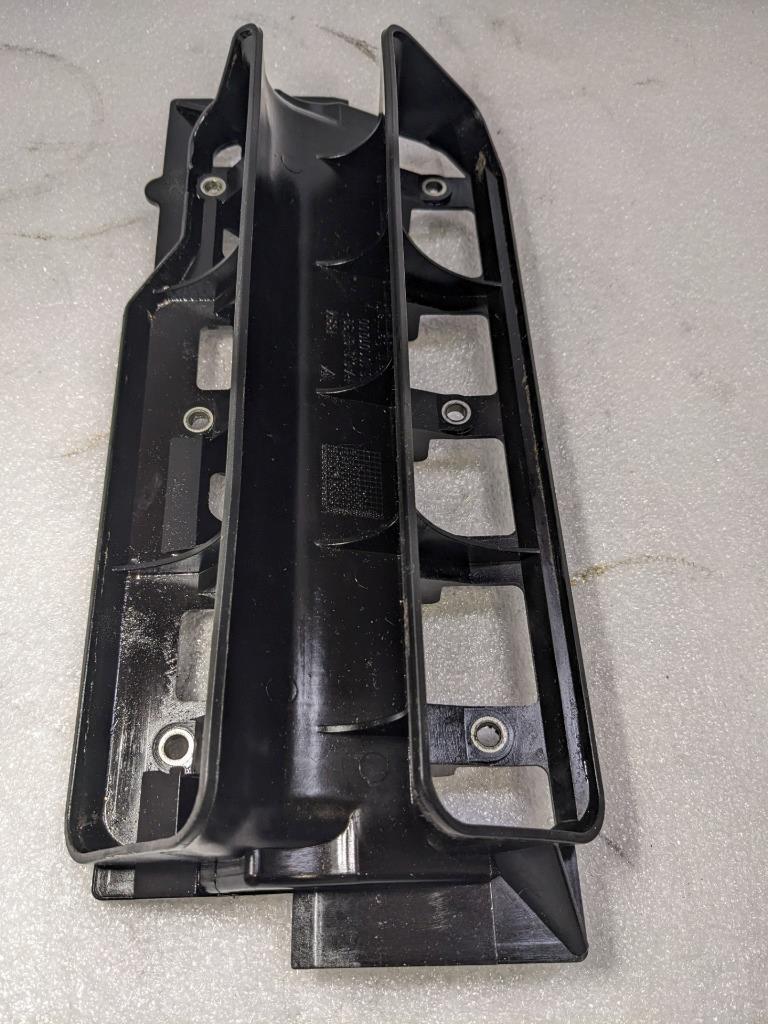 PORSCHE BOXSTER CAYMAN ENGINE MOTOR OIL SEPERATOR 99610101000 USED 996.B.G.L.