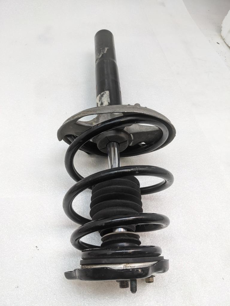 PORSCHE 911/996 LEFT FRONT STURT WITH SPRING 99634304318 USED R23