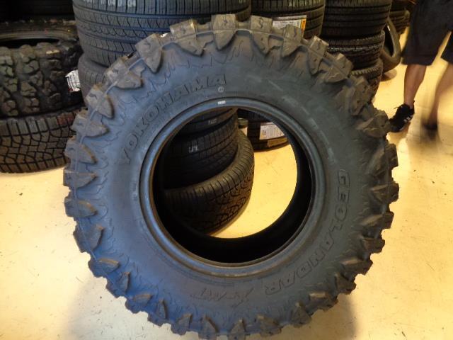 YOKOHAMA GEOLANDAR X-M/T  LT 35 12.50 R17 121Q LRE 10PLY TIRE 110155501 BQ4