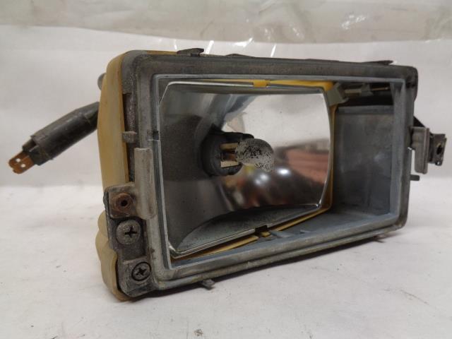 USED GENUINE PORSCHE 928 1978-82 RIGHT FOG LIGHT NO LENS 928 631 417 00 R25T4