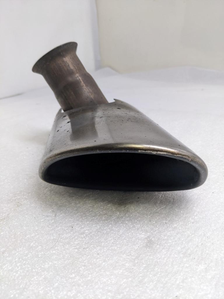 PORSCHE 99611105302 EXHAUST MUFFLER TIP LEFT FOR 02-04 911 996 USED R24
