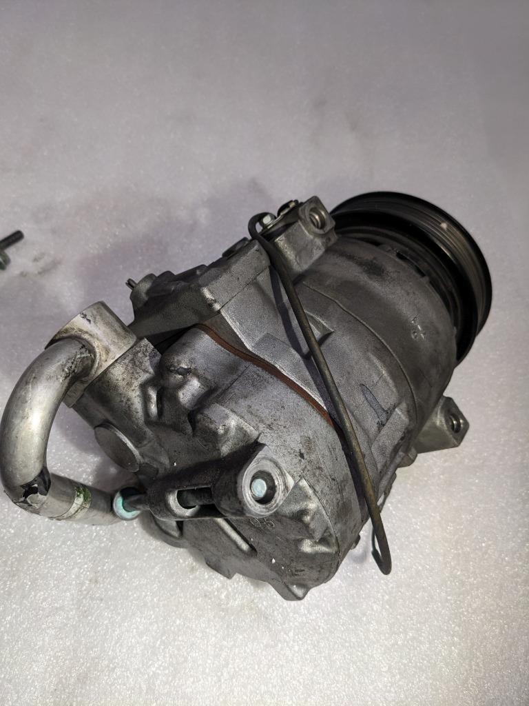 PORSCHE 911 996 DENSO AIR CONDITIONING COMPRESSOR 99612601151 USED 996BGL