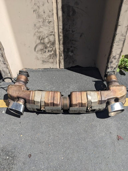 PORSCHE 99611102773 MUFFLER EXHAUST ASSEMBLY FOR 01-05 PORSCHE 911 996 USED B2