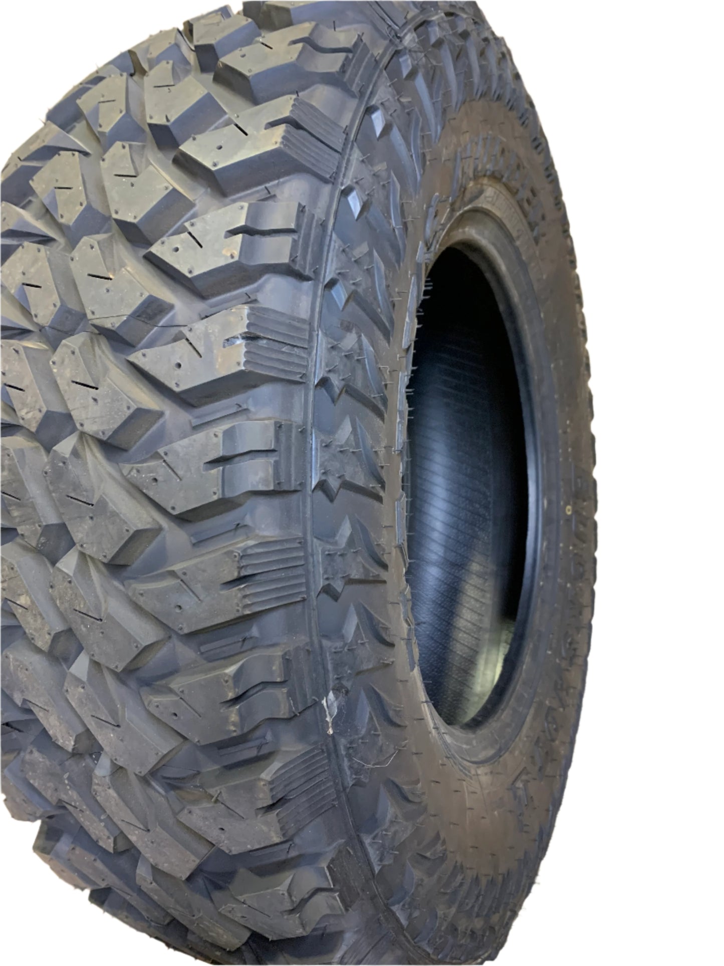 2 MAXXIS BUCKSHOT MUDDER II BSW LT  285 70 17 121/118Q ALL SEASON TIRE TL37314000