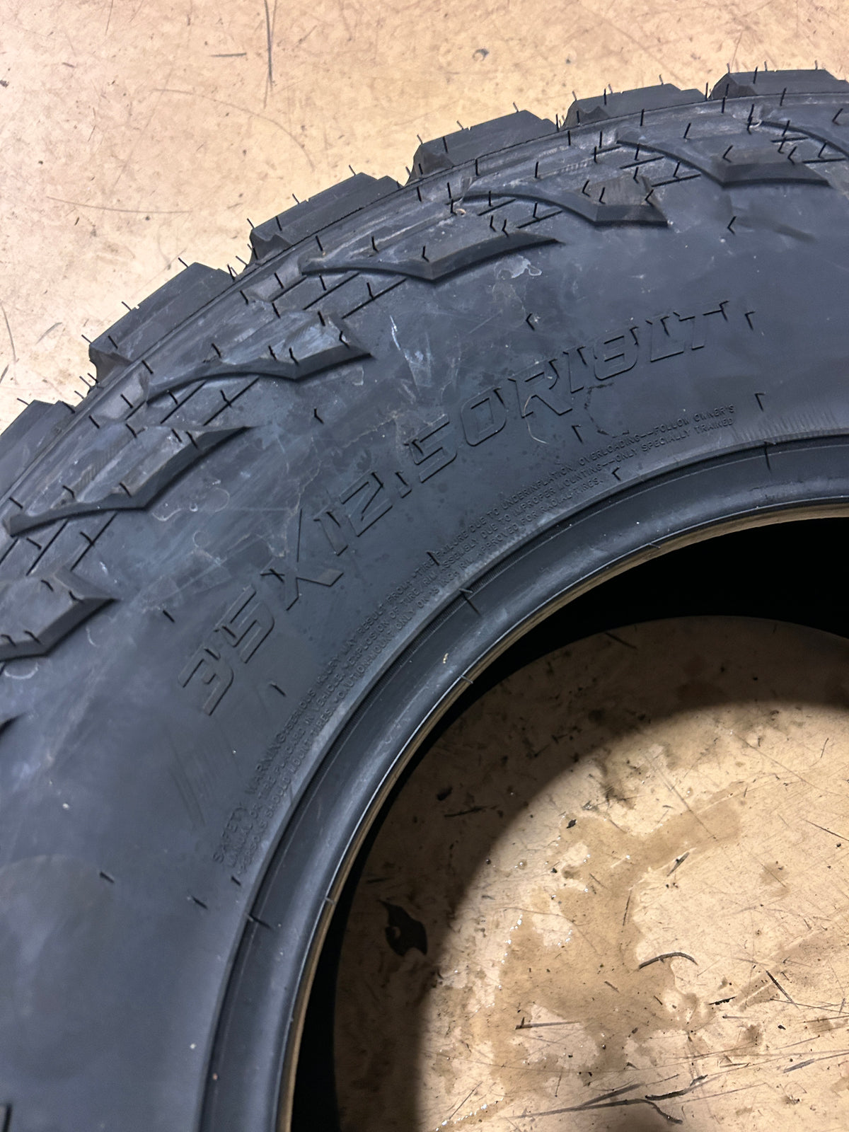 VANTAGE M/T BSW LT 35 12.5 18 123Q 10PLY MUD TIRE VT22425