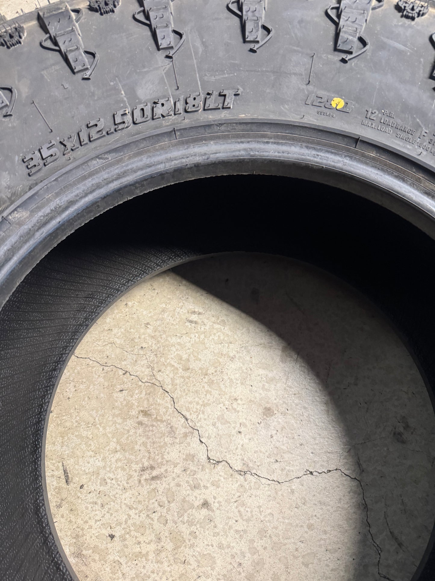 NOS PATRIOT RUGGED TERRAIN BSW LT 35 12.5 18 128Q 12PLY  TIRE PASYTH0081