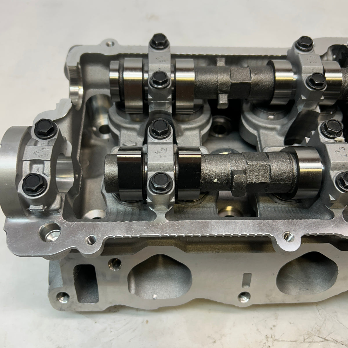 LEFT CYLINDER HEAD FIT 95-04 TOYOTA 4RUNNER TACOMA TUNDRA T100 3.4 DOHC 5VZFE