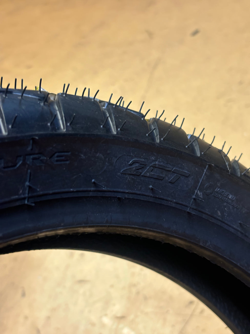 MICHELIN ANAKEE ADVENTURE BSW 120 70 19 60V FRONT MOTORCYCLE TIRE 18391