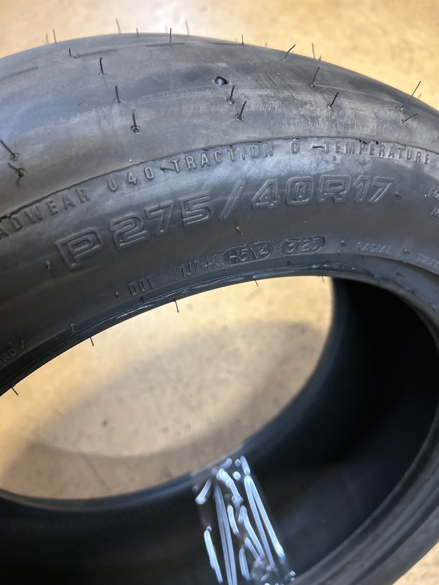 2 HOOSIER DOT RADIAL DR2 BSW P 275 40 17  DRAG RACING TIRE 17330DR2