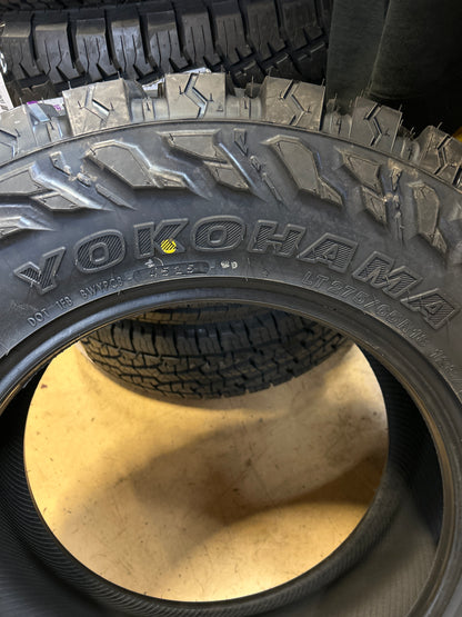 2 YOKOHAMA GEOLANDAR M/T G003 BSW LT275 65 18 123/120Q 10P MUD TIRE 110133330