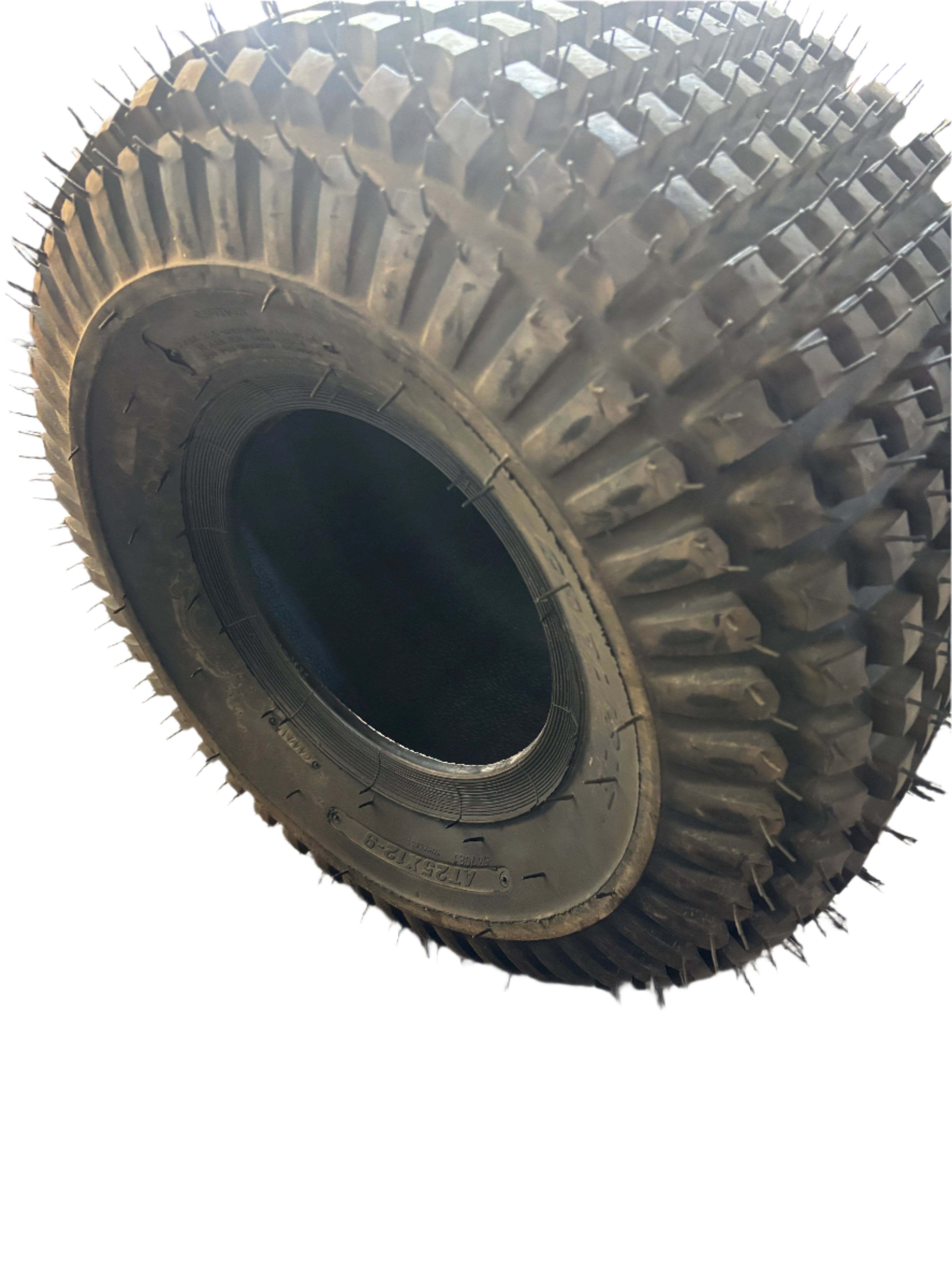 NOS CARLISLE KNOBBY BSW AT 25 12 9 LAWN TURF TIRE 537081