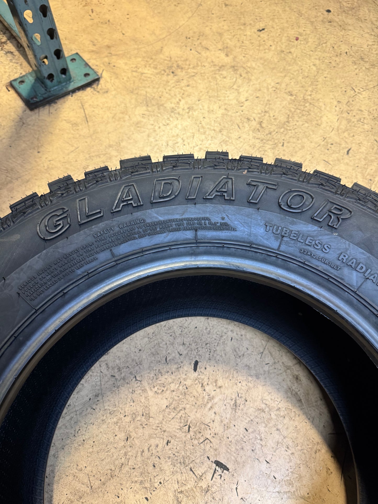 GLADIATOR QR900-MT BSW LT 33 12.5 18 120Q 10PLY MUD TERRAIN TIRE 1932258533
