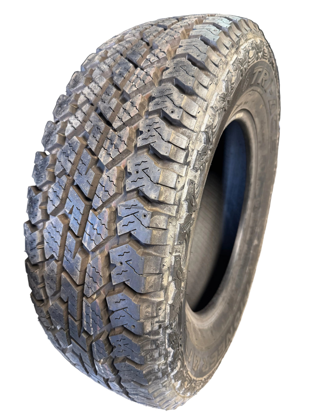 NOS TRI-ACE PIONEER A/T 3 BSW P 265 60 17 121/118R 10PLY ALL TERRAIN TIRE 1100026029