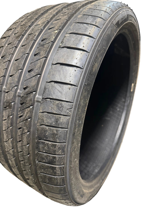 NOS SUMITOMO HTR Z5 BSW P 285 30 20 99Y XL PERFORMANCE TIRE HTR18