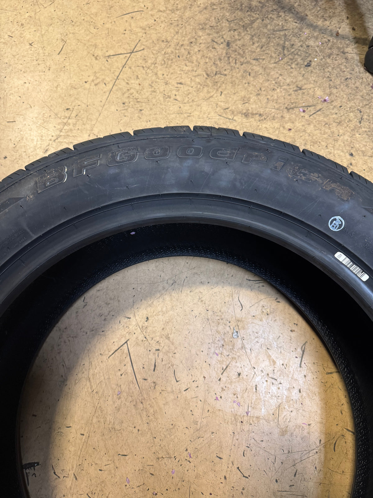 BFGOODRICH ADVANTAGE CONTROL BSW P 235 55 19 101H ALL SEASON TIRE 66683