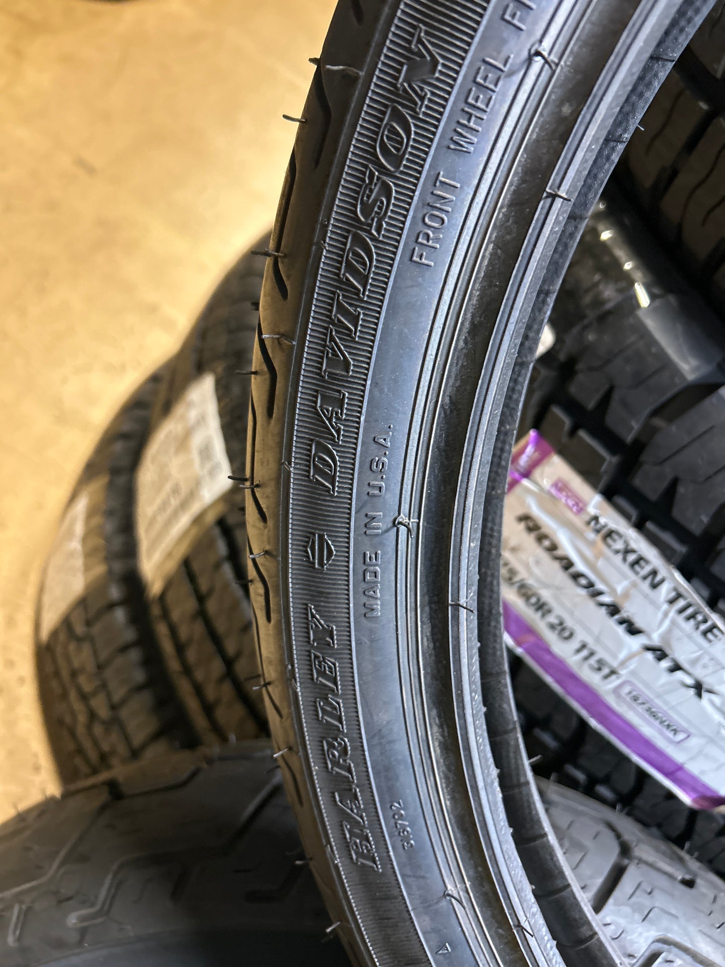 NOS DUNLOP D402F HARLEY DAVIDSON MH90 21 54H FRONT MOTORCYCLE TIRE 301763