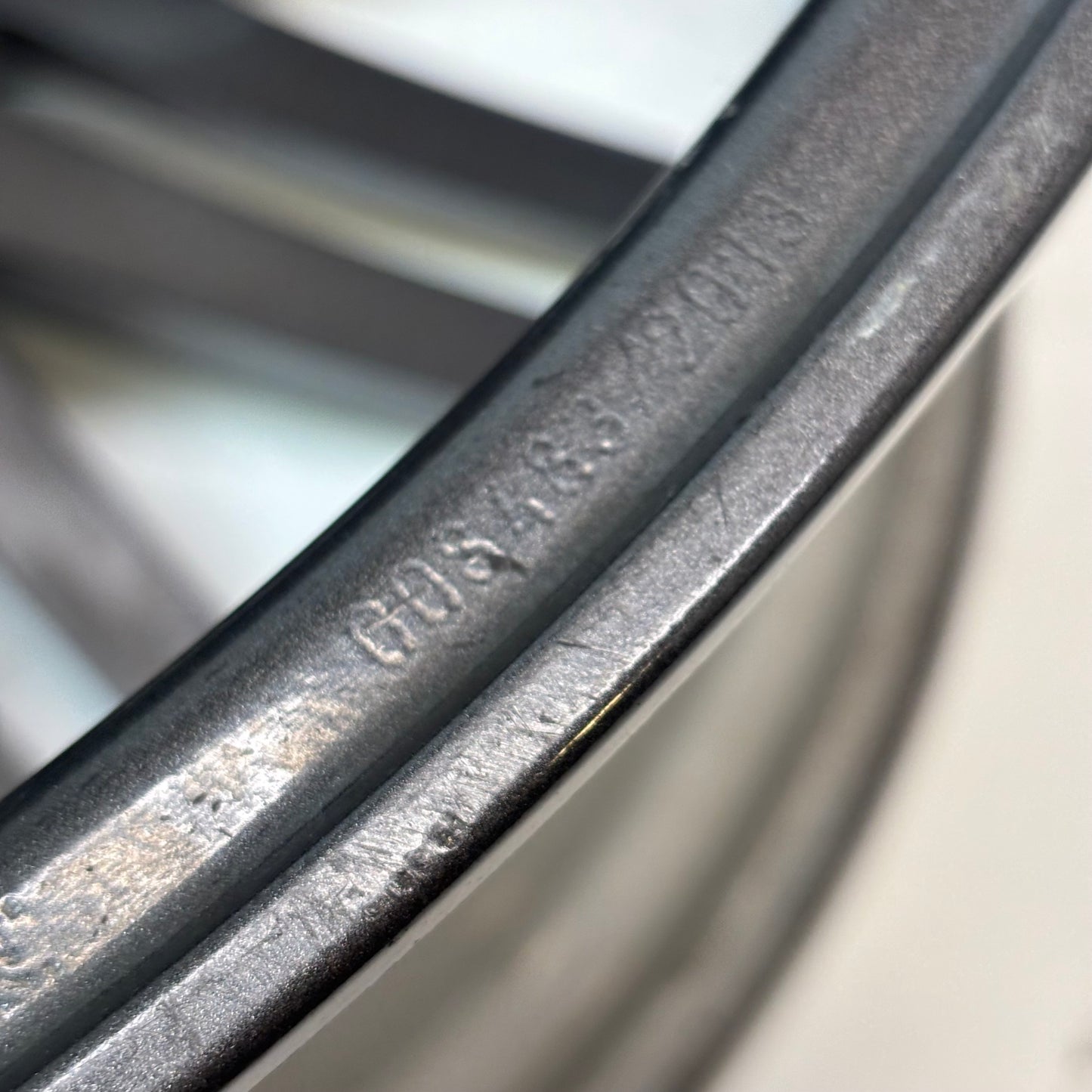 GENUINE PORSCHE MACAN 21 INCH STAGGERED SET F:21X9 ET26 R:21X10 ET26 WHEELS