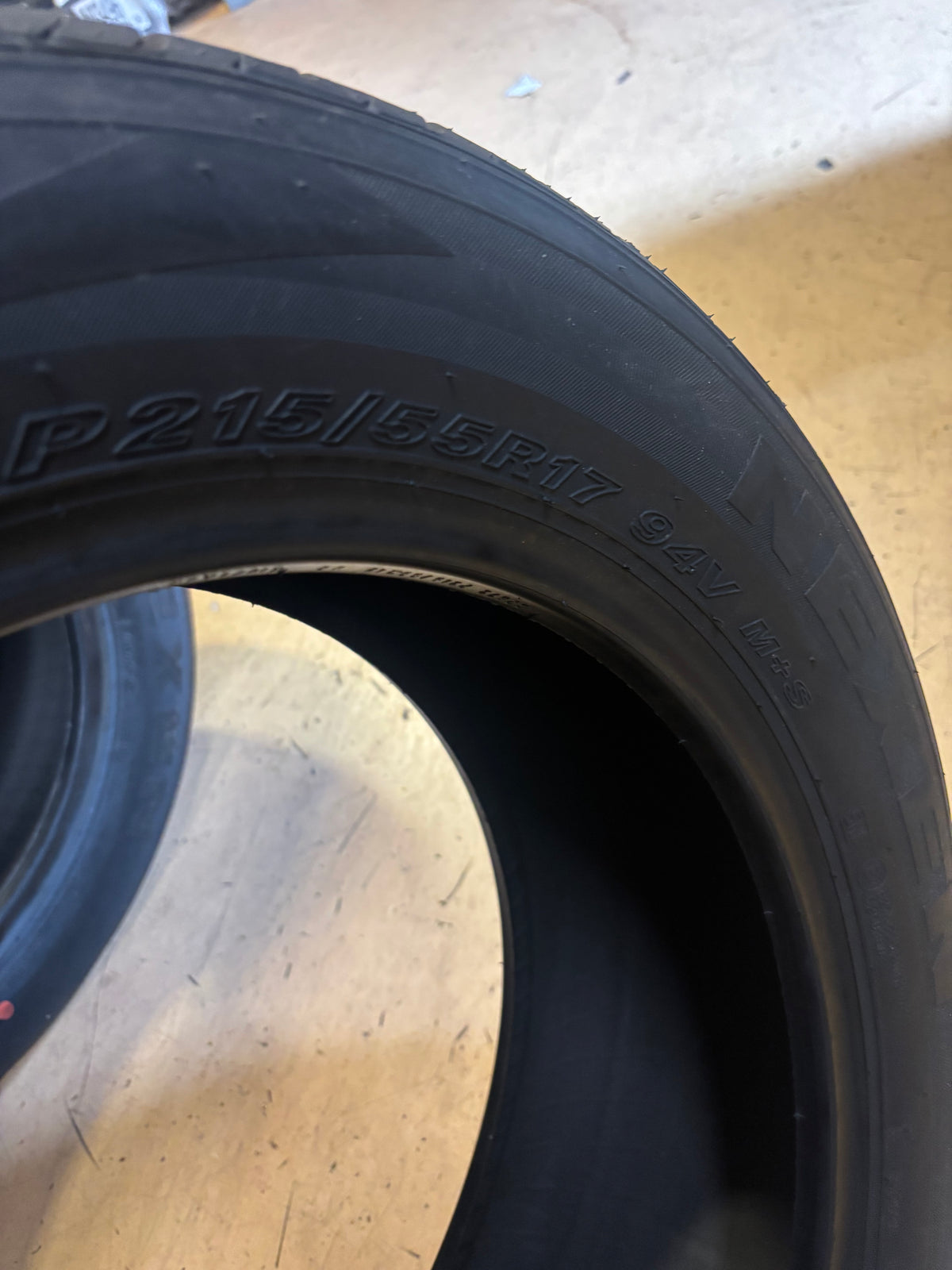 NEXEN CP672 BSW P 215 55 17 94V ALL SEASON TIRE 12945NXK