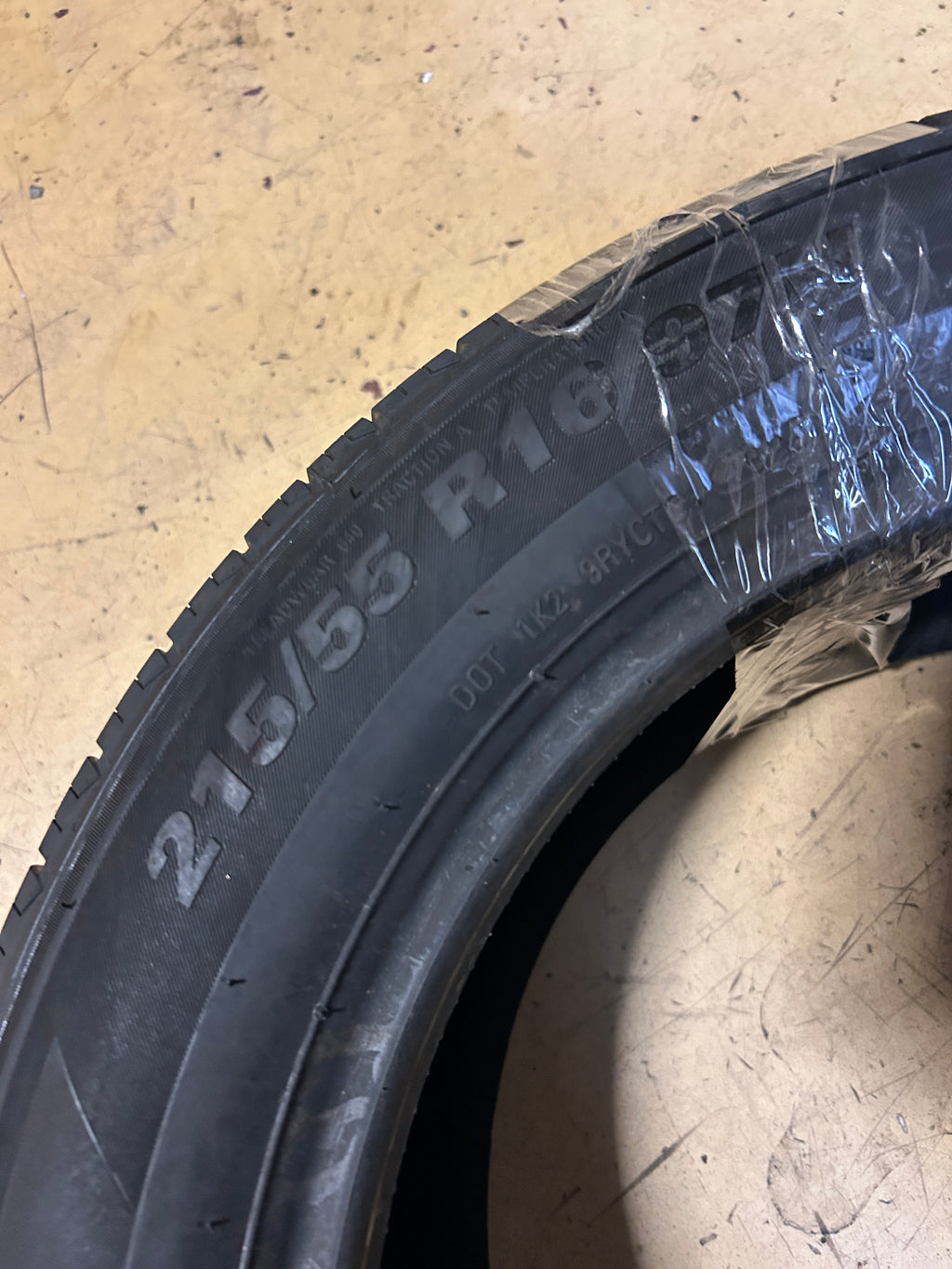 KUMHO SOLUS TA51A BSW P 215 55 16 97H XL ALL SEASON TIRE 2285383
