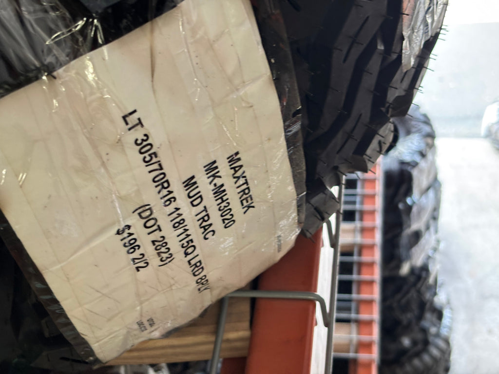 MAXTREK MUD TRAC LT 305 70 16 118/115Q LRD 8 PLY BSW MUD TERRAIN TIRE MH3020