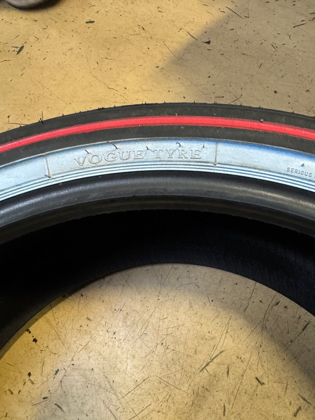 2 VOGUE CUSTOM BUILT RADIAL V WR P 245 40 20 99V XL ALL SEASON TIRE 02117065