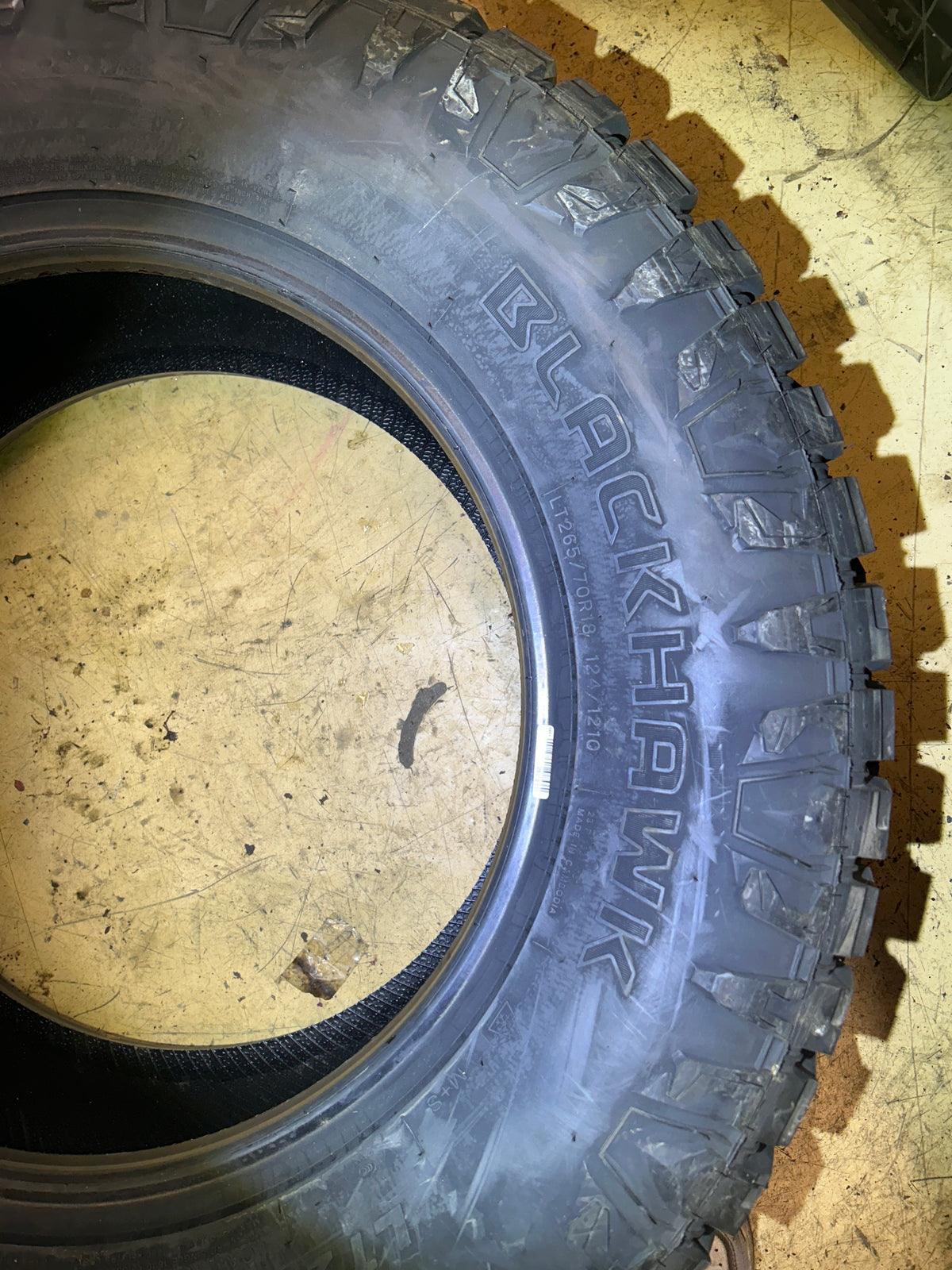 BLACKHAWK RIDGECRAWLER R/T BSW LT 265 70 18 124/121Q RUGGED TERRAIN TIRE 1600473K