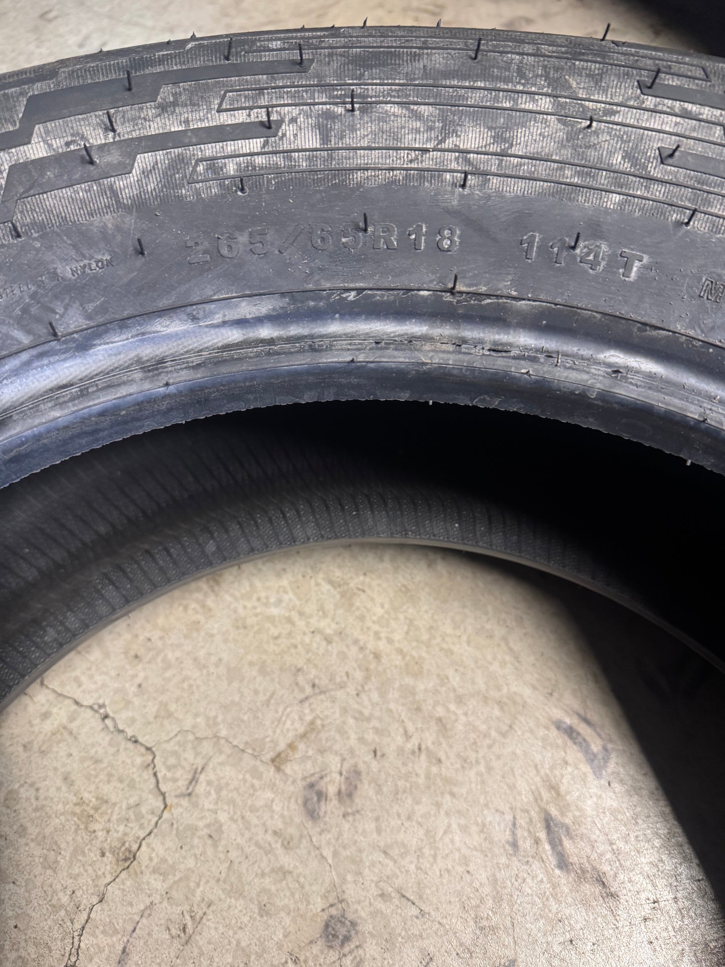 NOS DURO FRONTIER H/T BSW P 265 65 18 114T HIGHWAY TERRAIN TIRE DL6210