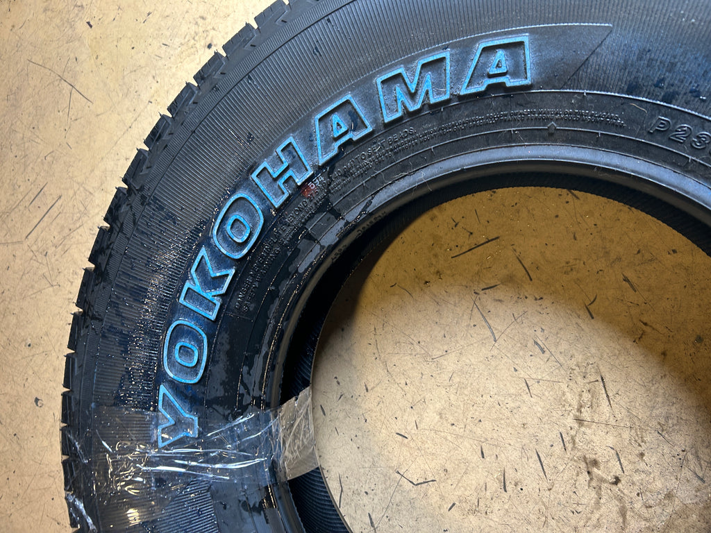 YOKOHAMA GEOLANDAR H/T G056 OWL P 235 75 15 108T XL HIGHWAY TIRE 110105604