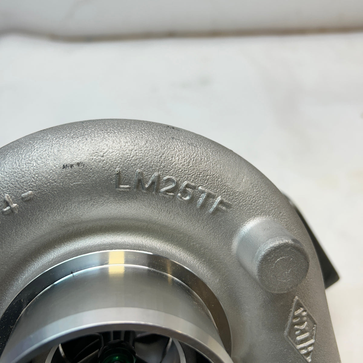 BORGWARNER B2G TURBO 12589880106 FOR DEUTZ TCD 6.1 L6 TIER 4F
