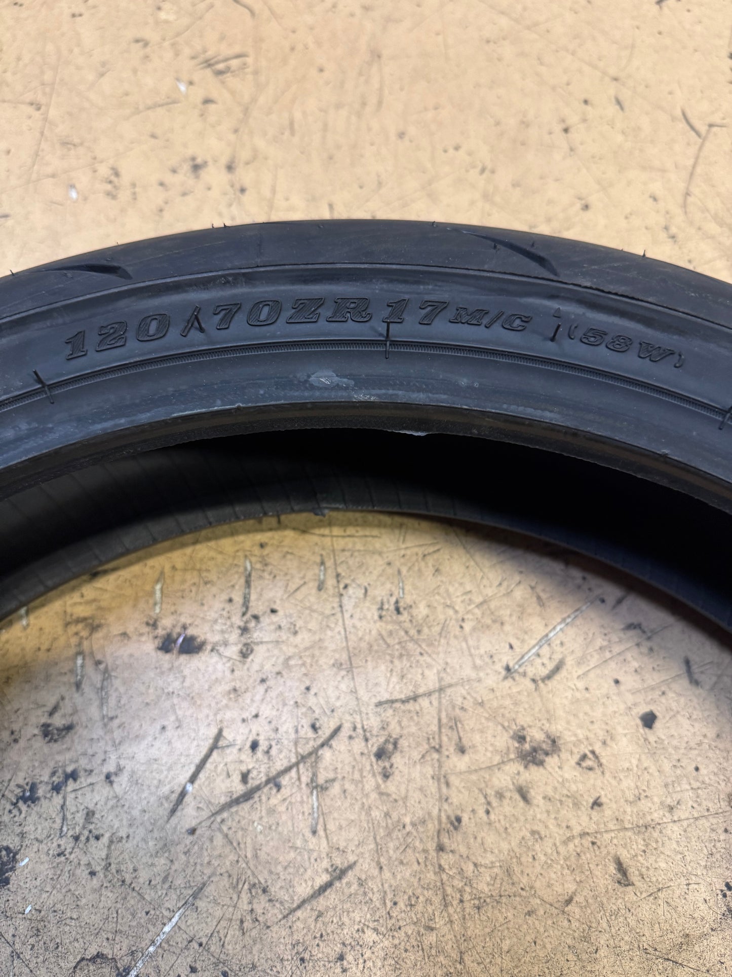 DUNLOP SPORTMAX Q5A BSW 120 70 17 58W FRONT MOTORCYCLE TIRE 45274202