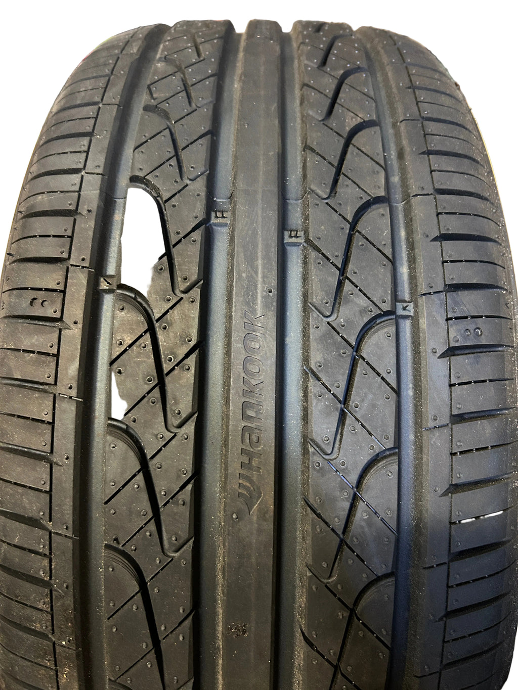 HANKOOK VENTUS V2 CONCEPT2 BSW P 235 40 18 95W UHP TIRE 1027433