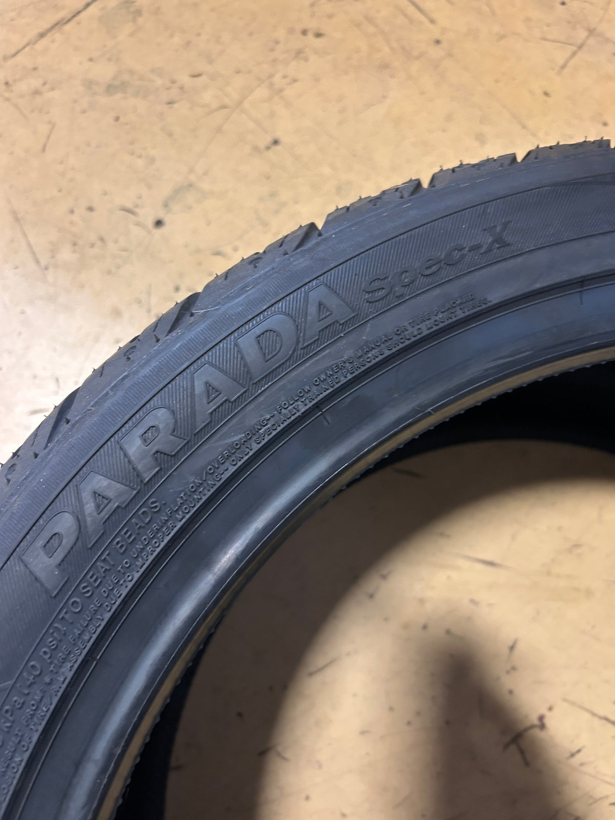 NOS YOKOHAMA PARADA SPEC-X P 275 40 20 106V XL PERFORMANCE TIRE 110100236