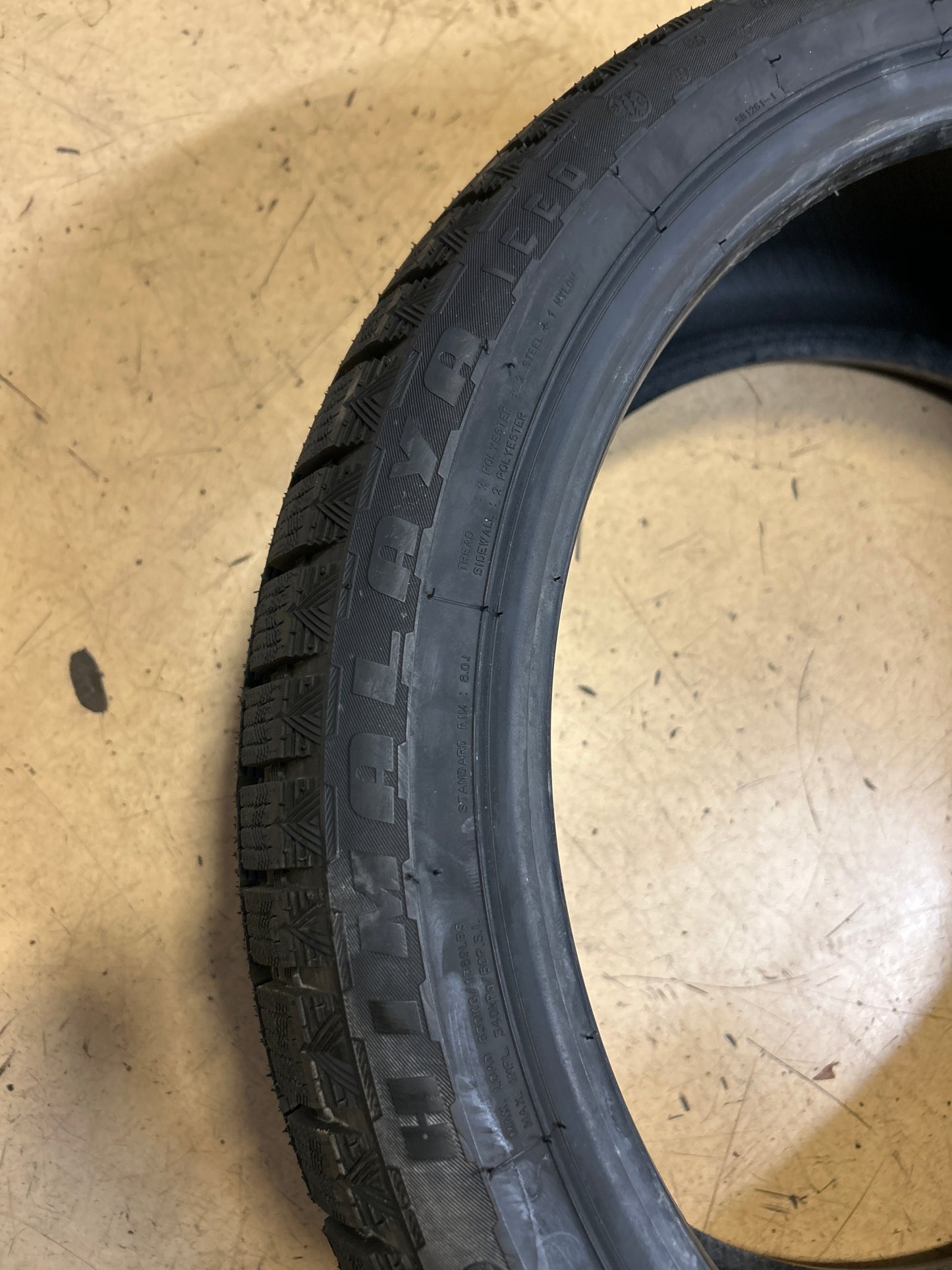 NOS 2 FEDERAL HIMALAYA ICEO BSW P 225 40 18 92Q XL WINTER TIRE 26BL8A