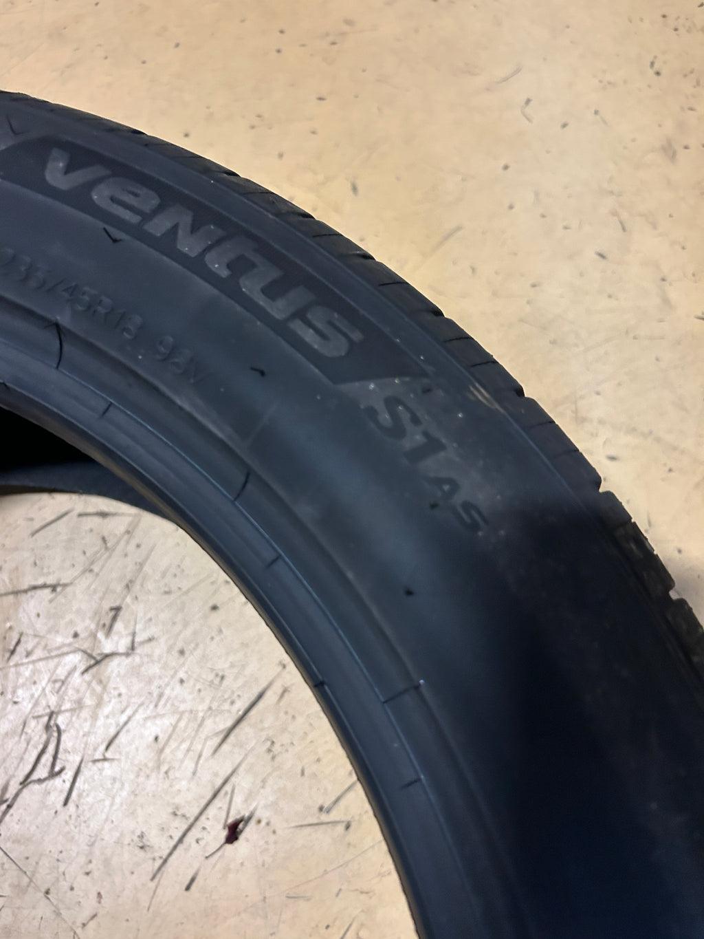 HANKOOK VENTUS S1AS T0 FOAM BSW P 235 45 18 98V XL UHP TIRE 1038485