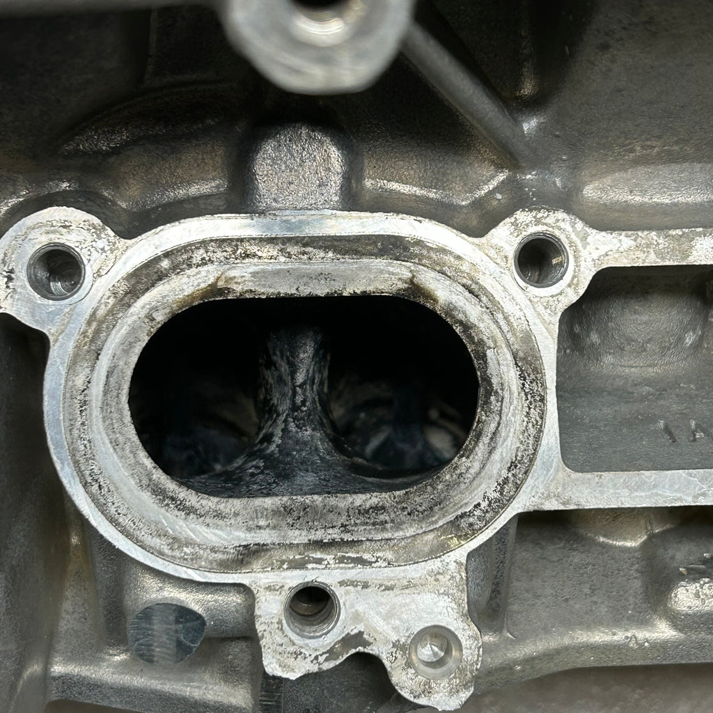 PORSCHE 911 11-16 CARRERA S 4S GTS RIGHT CYLINDER HEAD 9A1 104 112 8R