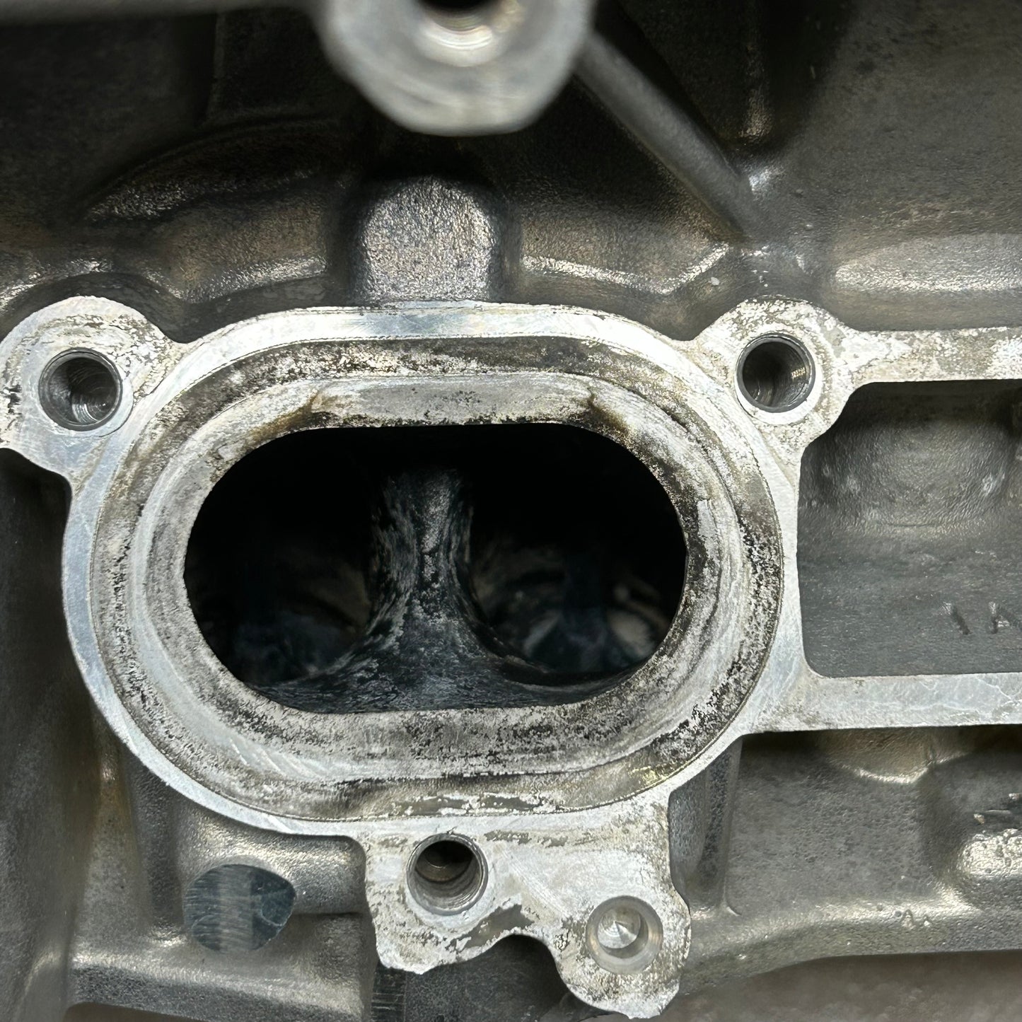 PORSCHE 911 11-16 CARRERA S 4S GTS RIGHT CYLINDER HEAD 9A1 104 112 8R