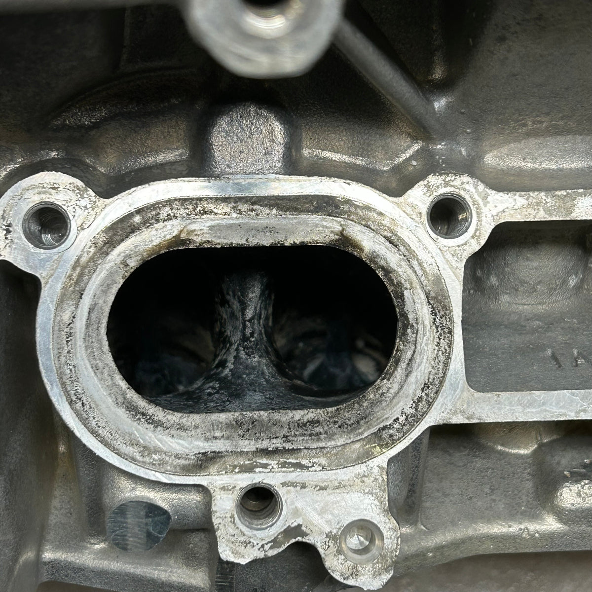 PORSCHE 911 11-16 CARRERA S 4S GTS RIGHT CYLINDER HEAD 9A1 104 112 8R