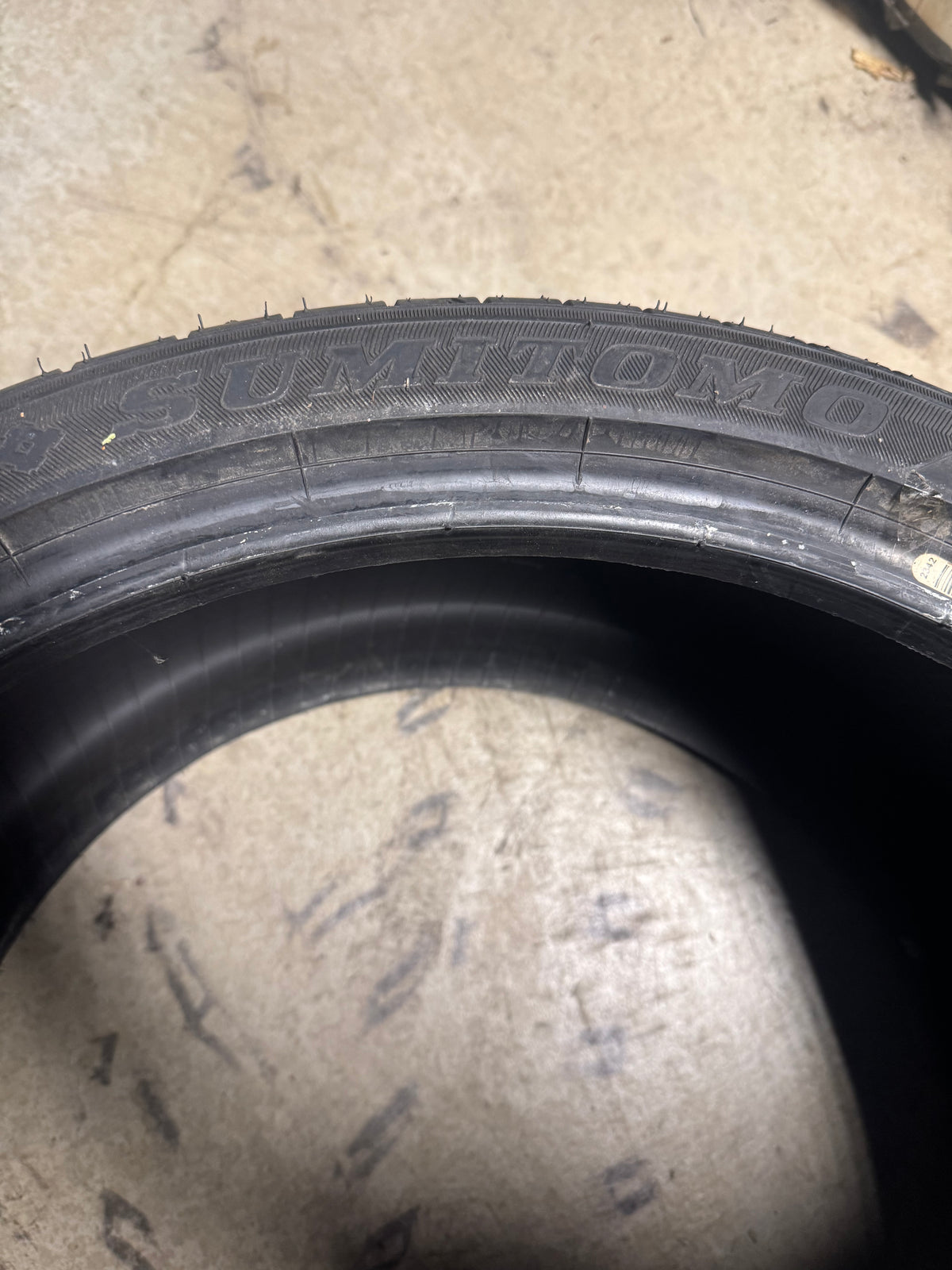 NOS SUMITOMO HTR Z5 BSW P 285 30 20 99Y XL PERFORMANCE TIRE HTR18