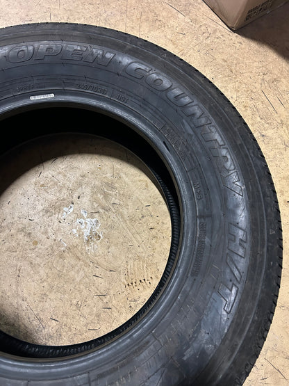 USED 11/32" TOYO OPEN COUNTRY H/T BSW P 245 70 17 110T HIGHWAY TIRE 364800