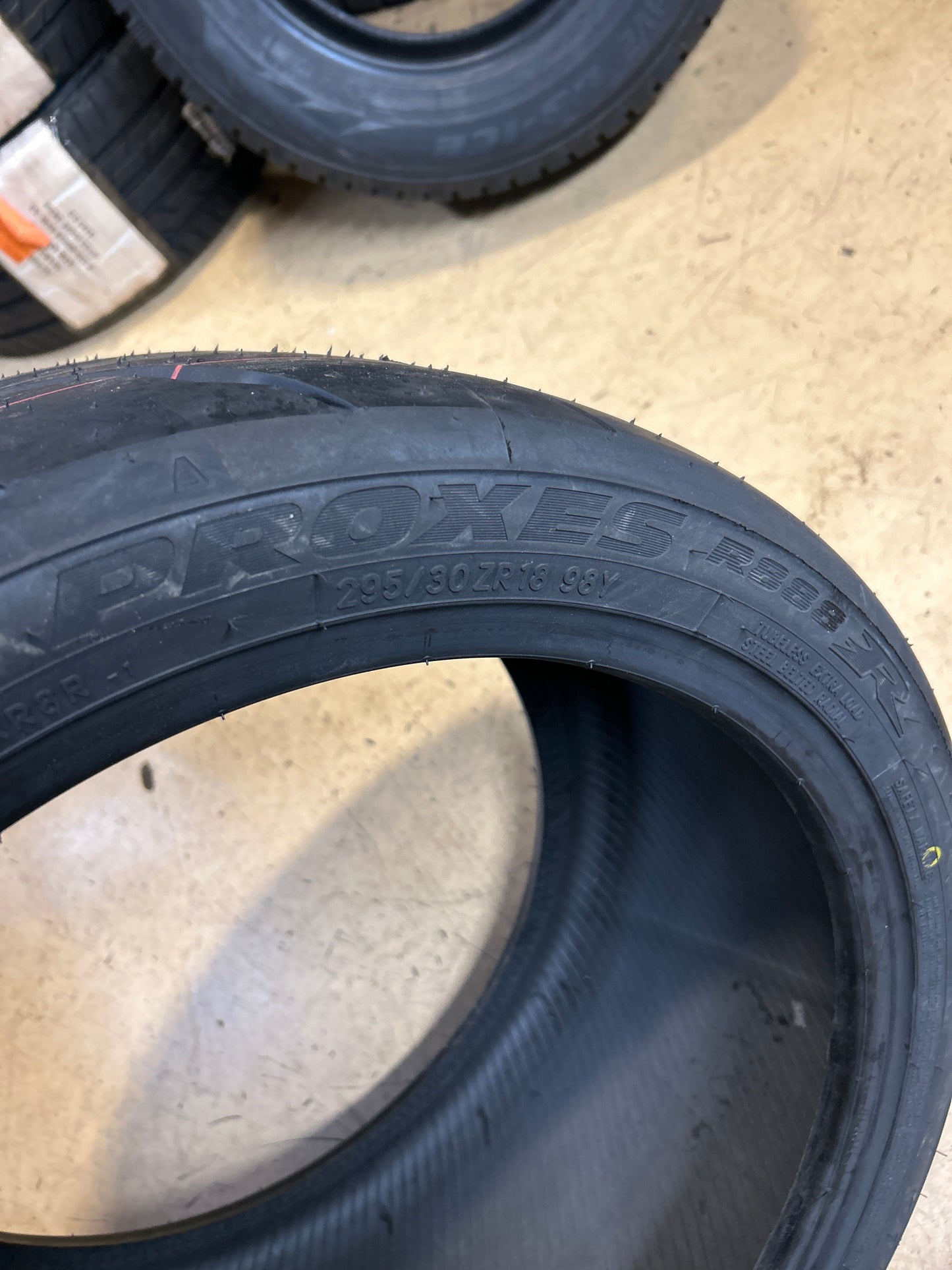 2 TOYO PROXES R888R BSW P 295 30 18 98Y XL PERFORMANCE TIRE 104270