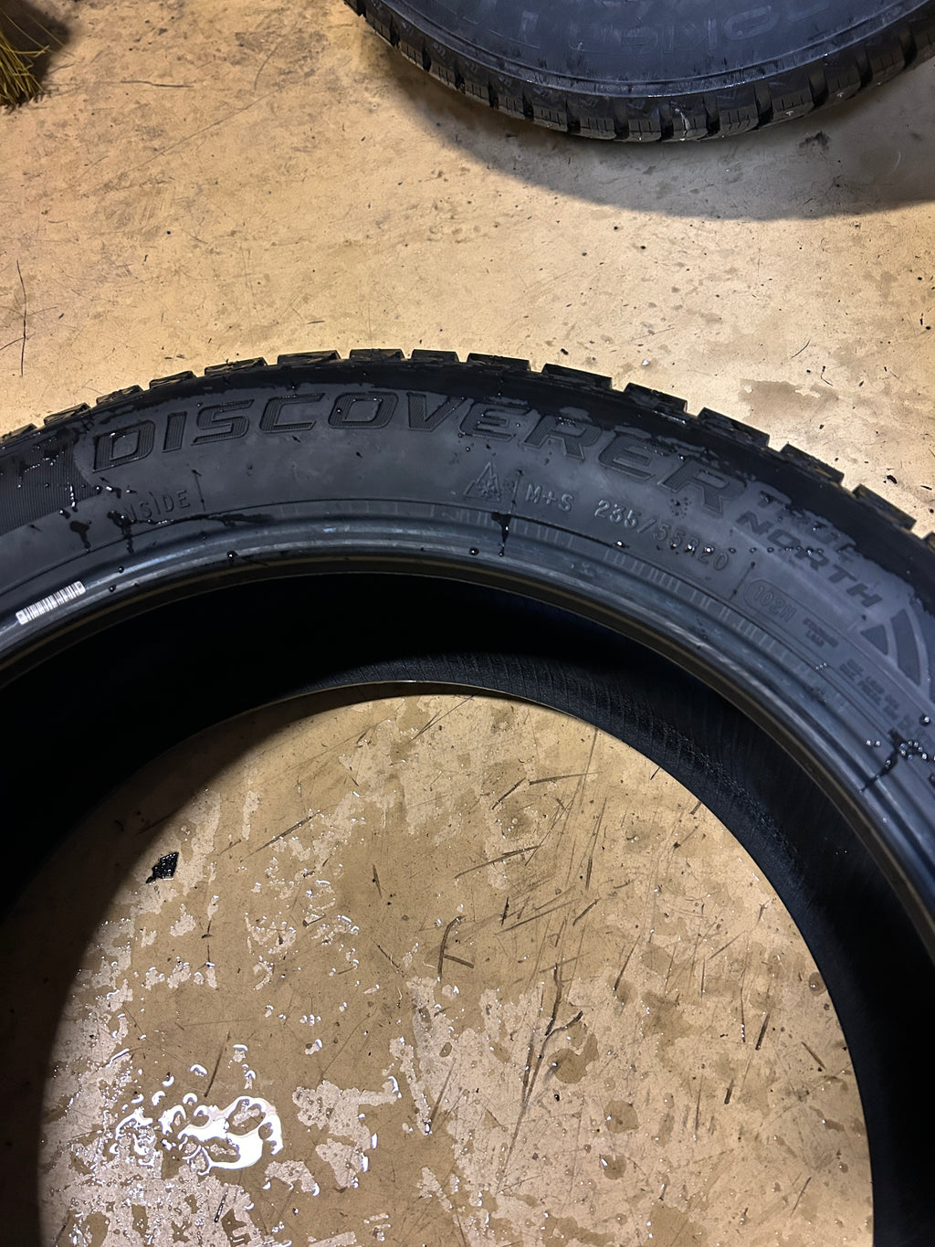 COOPER DISCOVERER TRUE NORTH BSW P 235 55 20 102H WINTER TIRE 166216004