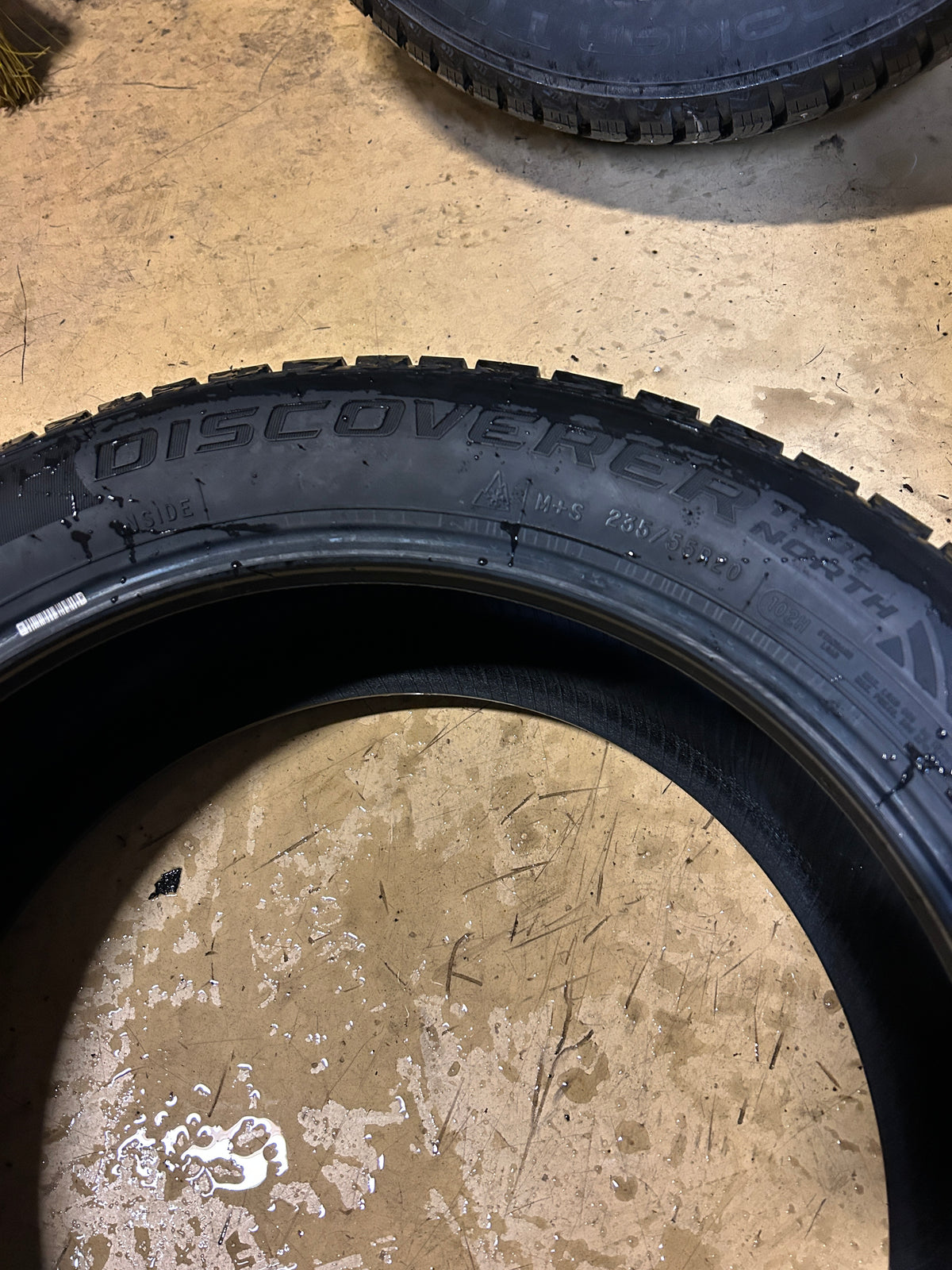 COOPER DISCOVERER TRUE NORTH BSW P 235 55 20 102H WINTER TIRE 166216004