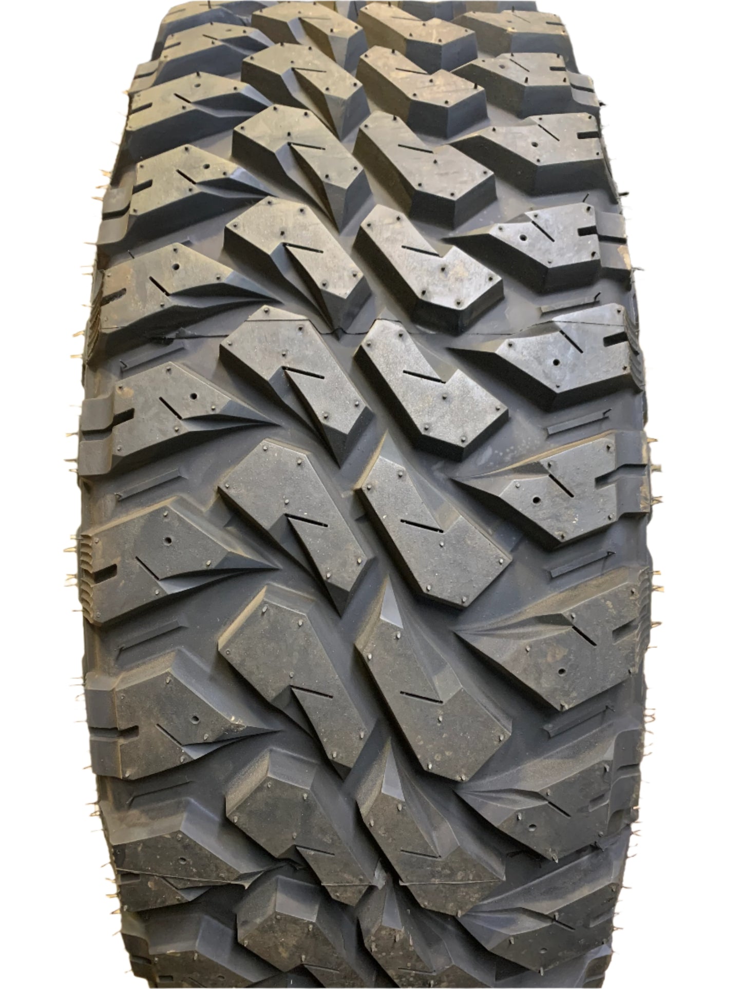 2 MAXXIS BUCKSHOT MUDDER II BSW LT  285 70 17 121/118Q ALL SEASON TIRE TL37314000