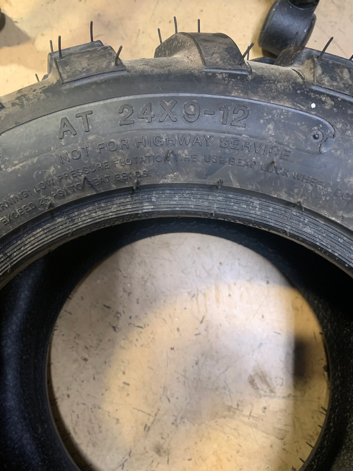 NOS CARLISLE AT489 BSW AT 24 9 12 ATV/UTV TIRE 589342