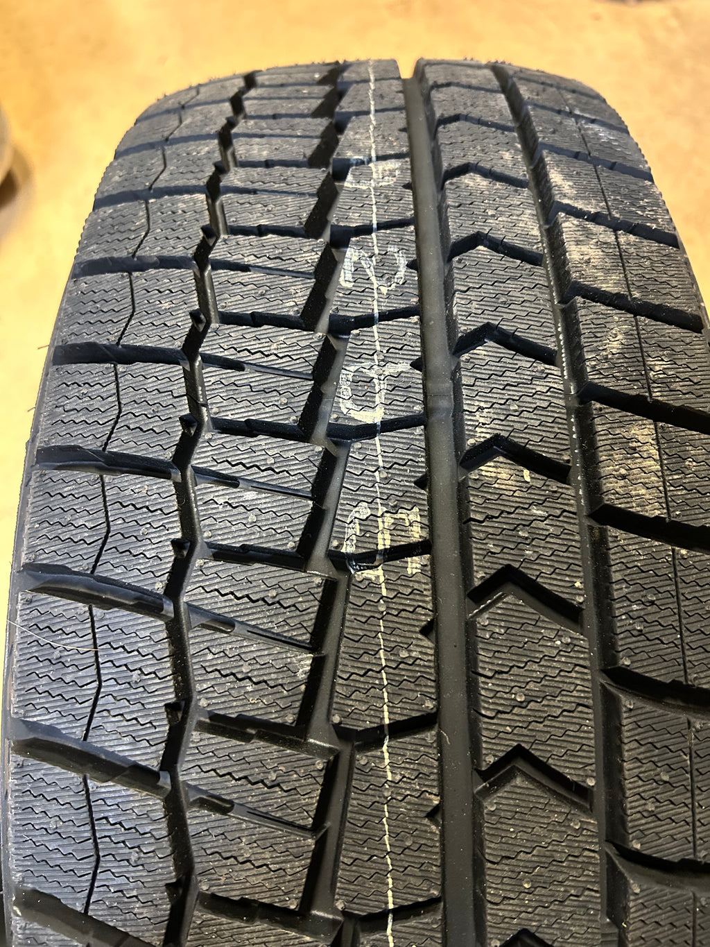 DUNLOP WINTER MAXX 2 BSW P 215 55 17 94T WINTER TIRE 266016625